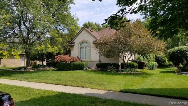 48280 Elmwood Drive, Shelby Twp, MI 48315