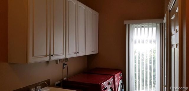 48280 Elmwood Drive, Shelby Twp, MI 48315