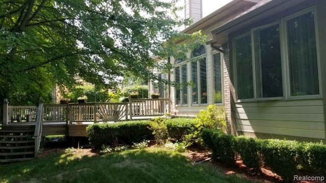 48280 Elmwood Drive, Shelby Twp, MI 48315
