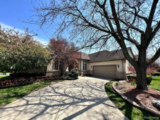 48280 Elmwood Drive, Shelby Twp, MI 48315