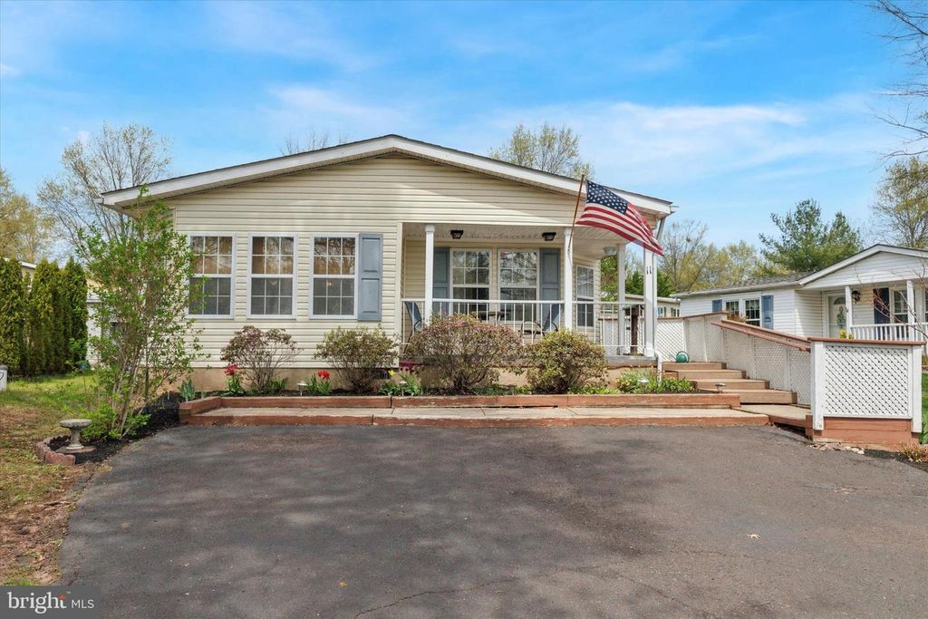 11 KENDALL CT, Souderton, PA 18964