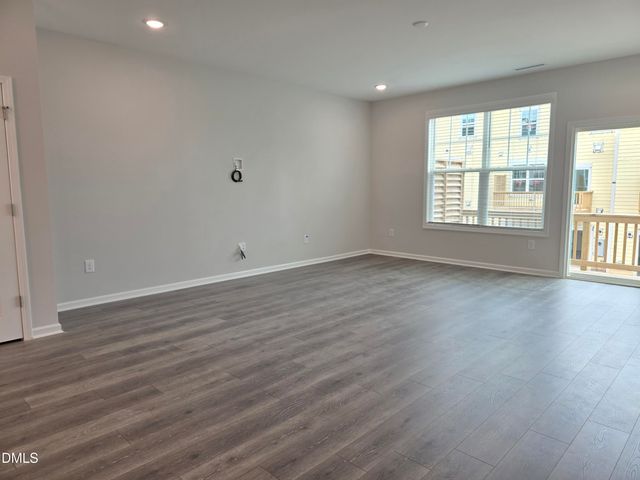 5009 Jowett'S Walk Drive 37, Cary, NC 27519