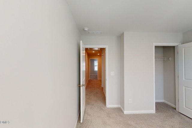 5009 Jowett'S Walk Drive 37, Cary, NC 27519