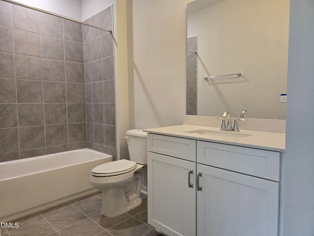 5009 Jowett'S Walk Drive 37, Cary, NC 27519