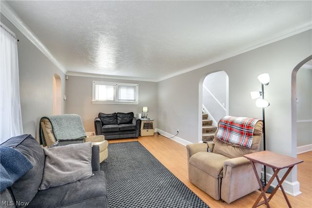 934 Packard Drive, Akron, OH 44320