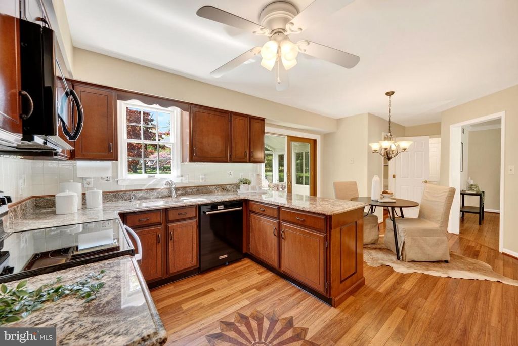 Image 14 of property listing at 3805 DUDDINGTON WAY, Phoenix, MD 21131