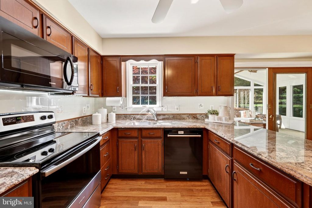 Image 16 of property listing at 3805 DUDDINGTON WAY, Phoenix, MD 21131