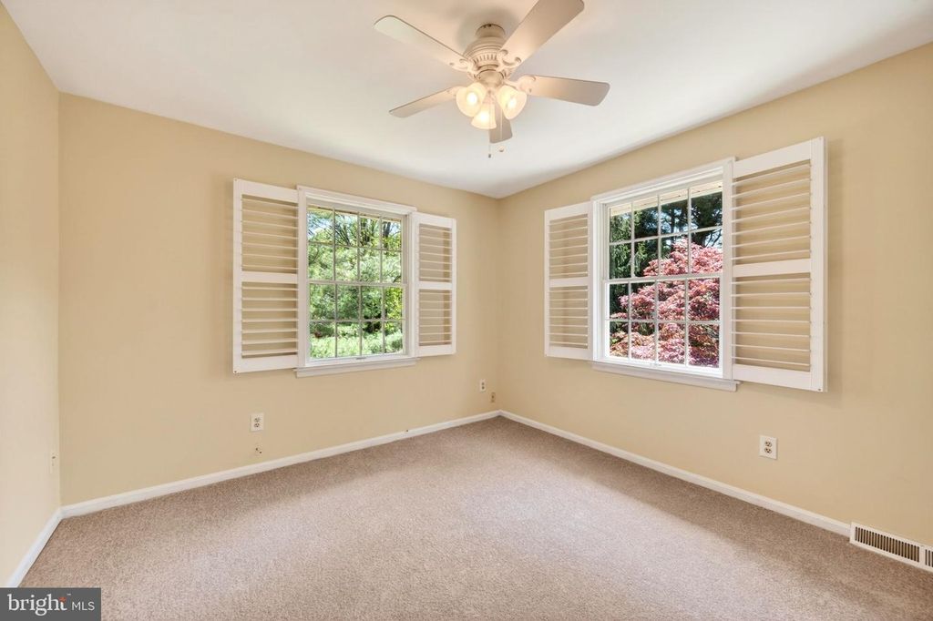 Image 37 of property listing at 3805 DUDDINGTON WAY, Phoenix, MD 21131