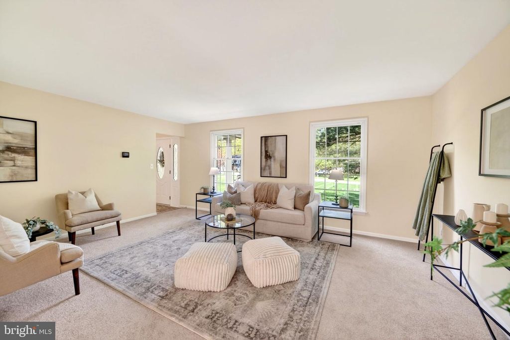 Image 8 of property listing at 3805 DUDDINGTON WAY, Phoenix, MD 21131