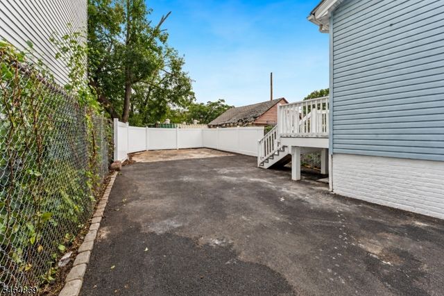 155 Augusta St, Irvington Twp., NJ 07111