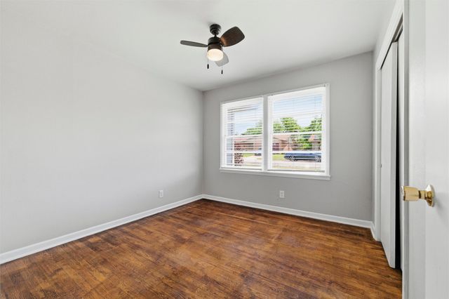 1308 Rose Avenue, Cleburne, TX 76033