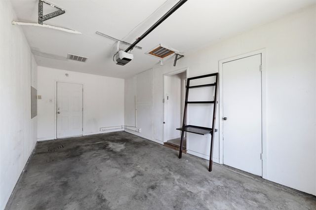 1308 Rose Avenue, Cleburne, TX 76033