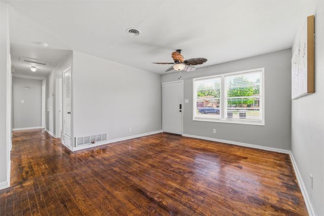 1308 Rose Avenue, Cleburne, TX 76033