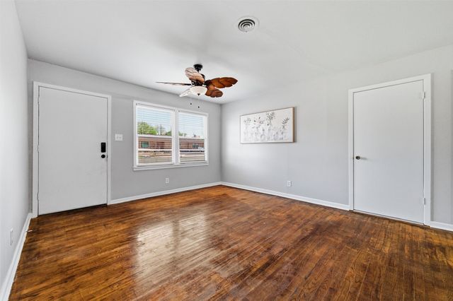 1308 Rose Avenue, Cleburne, TX 76033