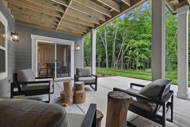 N66W21333 Sagebrush DRIVE, Lannon, WI 53046