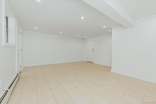 4 Lawrence Place, Pelham, NY 10803