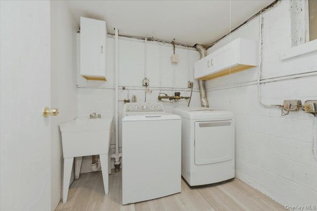 4 Lawrence Place, Pelham, NY 10803