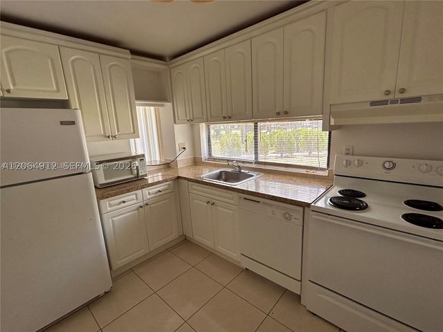 17011 N Bay Rd 112, Sunny Isles Beach, FL 33160