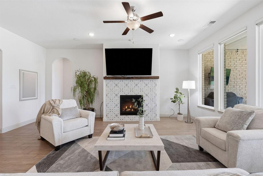 12140 Indian Creek Drive, Fort Worth, TX 76179 — photo 4