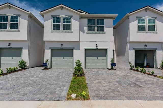 19309 BLUE POND DRIVE, Lutz, FL 33558