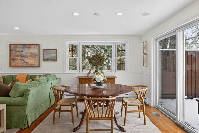 10 Grouse Street, West Falmouth, MA 02540