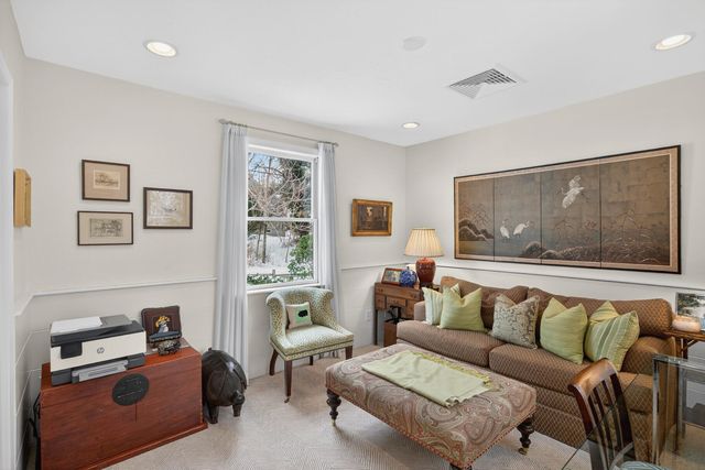 10 Grouse Street, West Falmouth, MA 02540