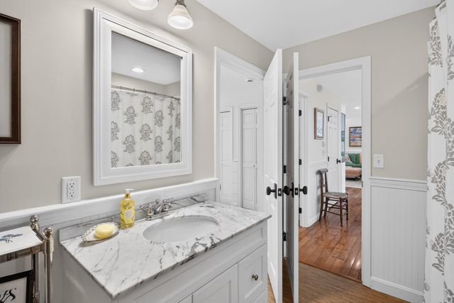 10 Grouse Street, West Falmouth, MA 02540