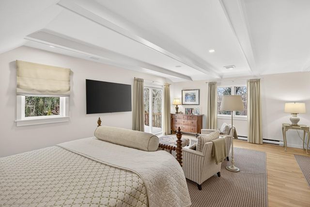 10 Grouse Street, West Falmouth, MA 02540