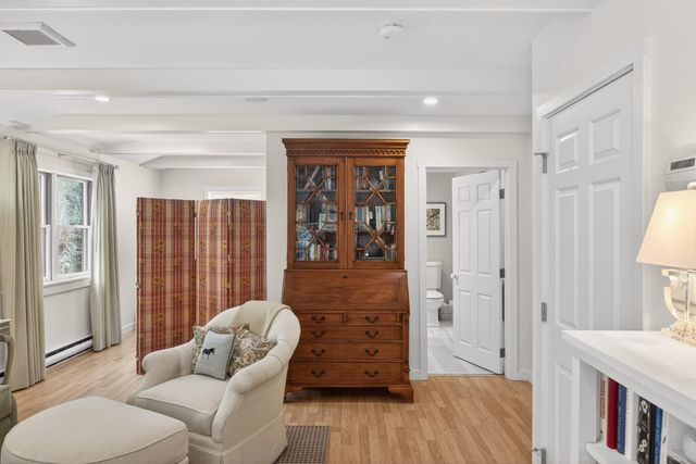 10 Grouse Street, West Falmouth, MA 02540