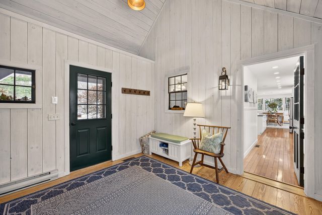 10 Grouse Street, West Falmouth, MA 02540