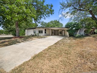 407A Sharon Dr # A, San Antonio, TX 78216