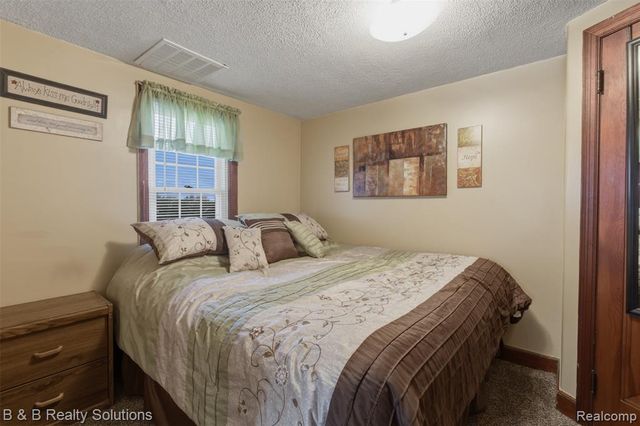 23644 E Main Street, Armada, MI 48005