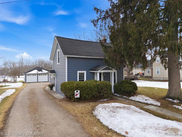 23644 E Main Street, Armada, MI 48005