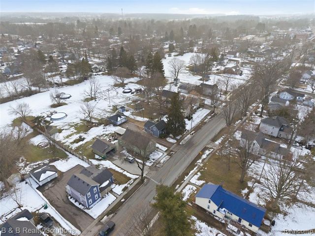 23644 E Main Street, Armada, MI 48005