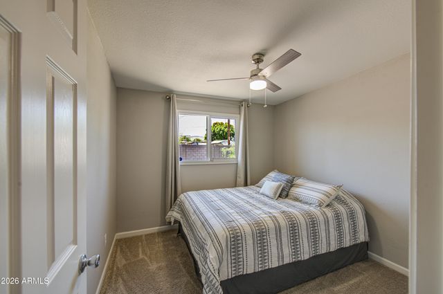 2225 E LYNNE Lane, Phoenix, AZ 85042