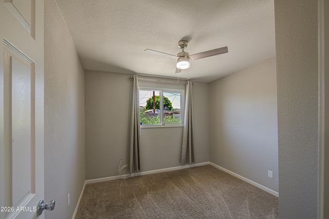 2225 E LYNNE Lane, Phoenix, AZ 85042