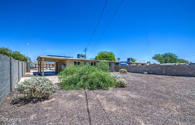 2225 E LYNNE Lane, Phoenix, AZ 85042