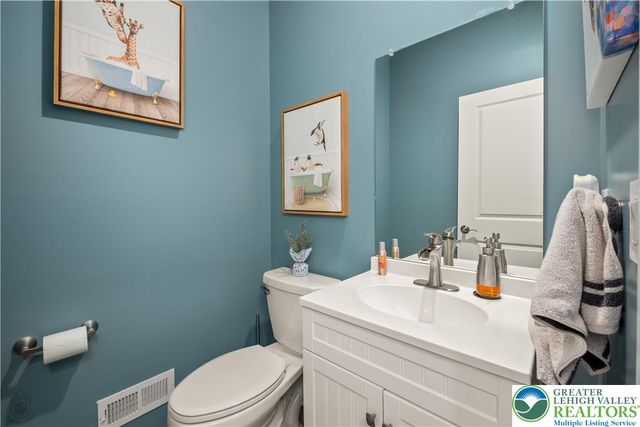 7592 Clayton Avenue, Upper Saucon Twp, PA 18036