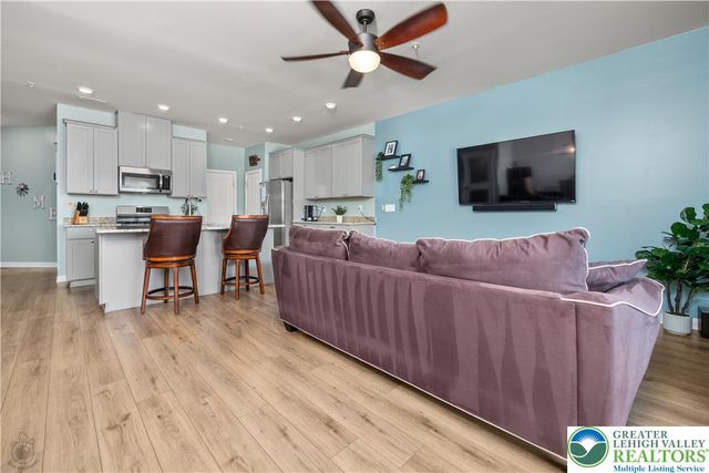 7592 Clayton Avenue, Upper Saucon Twp, PA 18036