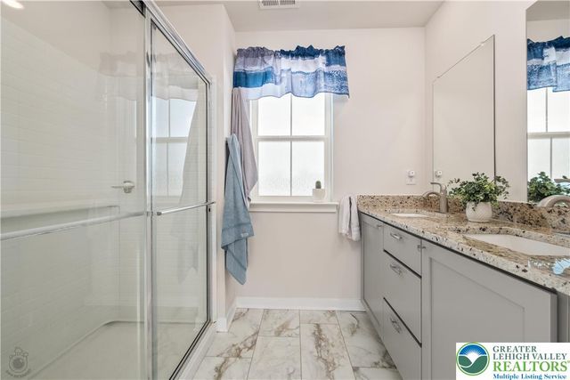 7592 Clayton Avenue, Upper Saucon Twp, PA 18036