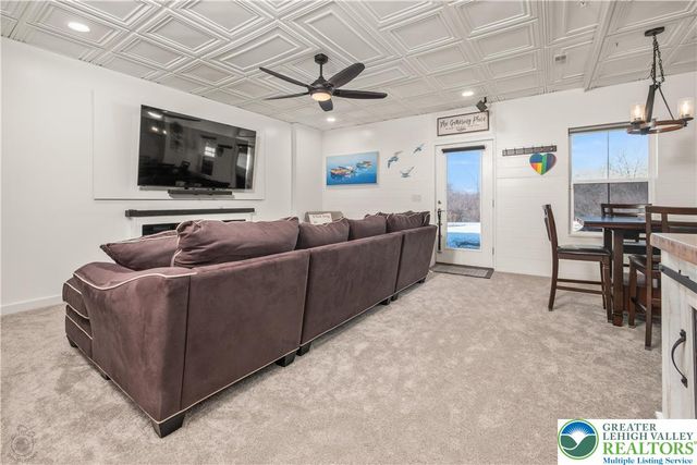 7592 Clayton Avenue, Upper Saucon Twp, PA 18036