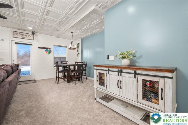 7592 Clayton Avenue, Upper Saucon Twp, PA 18036