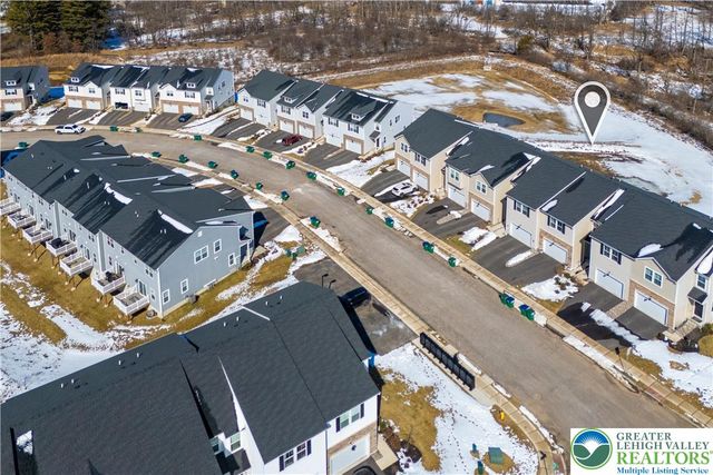 7592 Clayton Avenue, Upper Saucon Twp, PA 18036