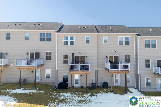 7592 Clayton Avenue, Upper Saucon Twp, PA 18036