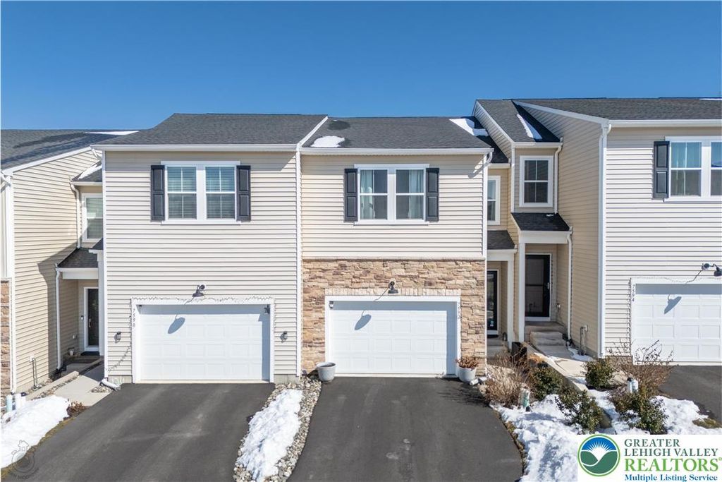 7592 Clayton Avenue, Upper Saucon Twp, PA 18036