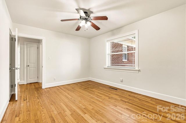 1212 3rd Street Drive SE, Conover, NC 28613