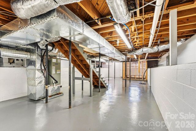 1212 3rd Street Drive SE, Conover, NC 28613