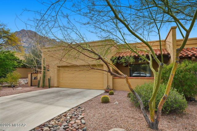 930 E Camino Corrida, Oro Valley, AZ 85737