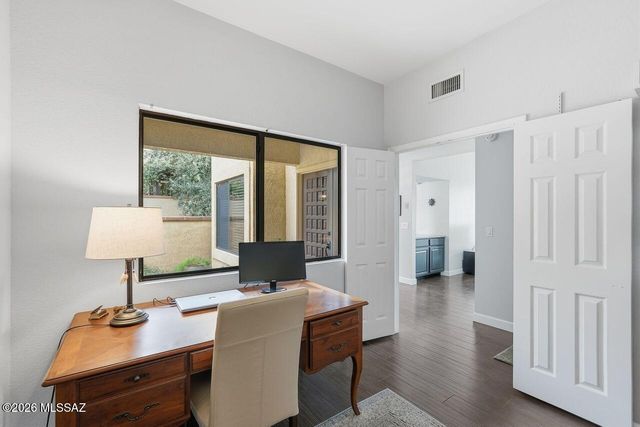 930 E Camino Corrida, Oro Valley, AZ 85737