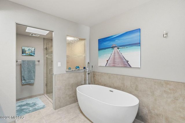 930 E Camino Corrida, Oro Valley, AZ 85737